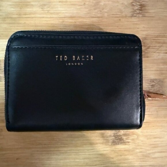 Ted Baker London Kittii Cat Zip Around Leather Wallet - Cat Lovers! - Picture 12 of 16